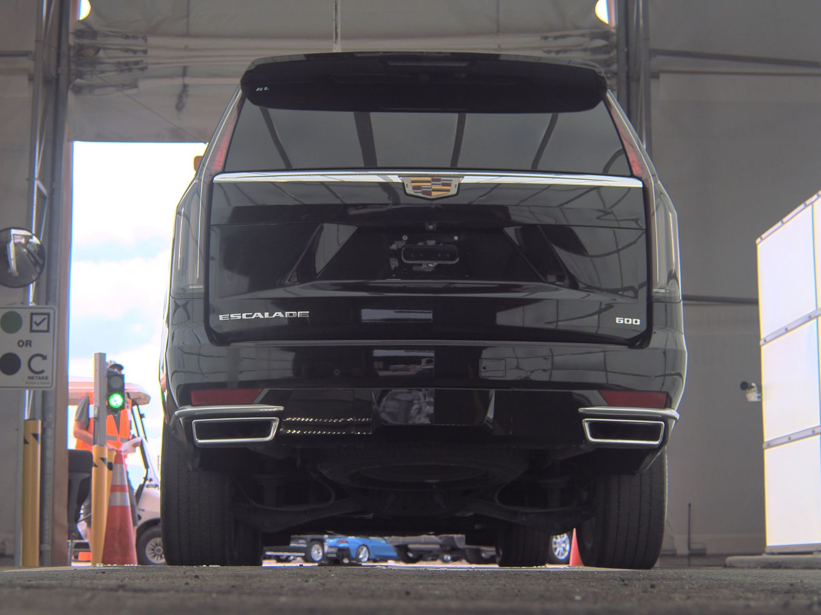 2022 Cadillac Escalade ESV Luxury RWD