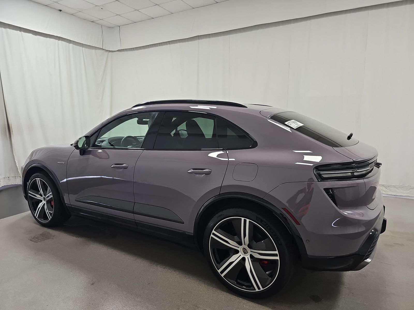 2024 Porsche Macan Electric Turbo AWD