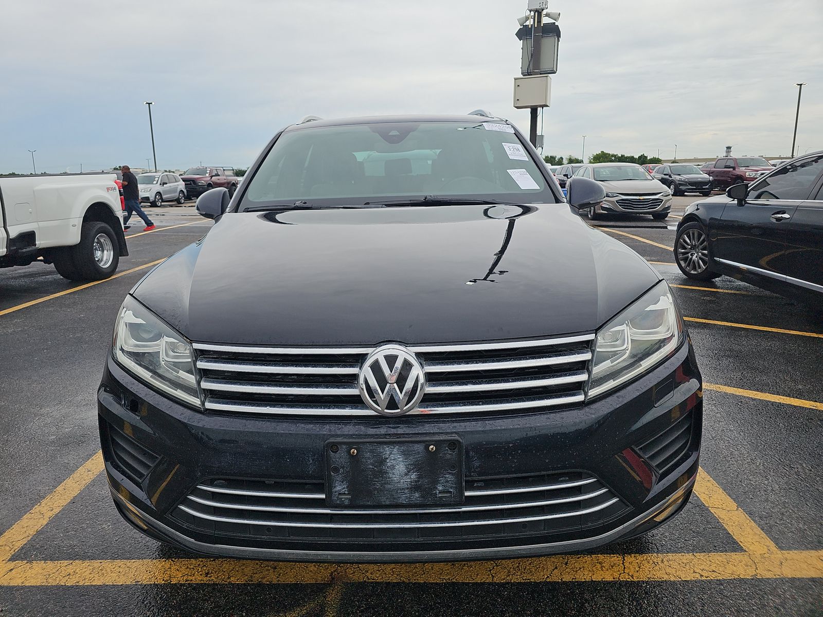 2017 Volkswagen Touareg 3.6L Wolfsburg Edition AWD