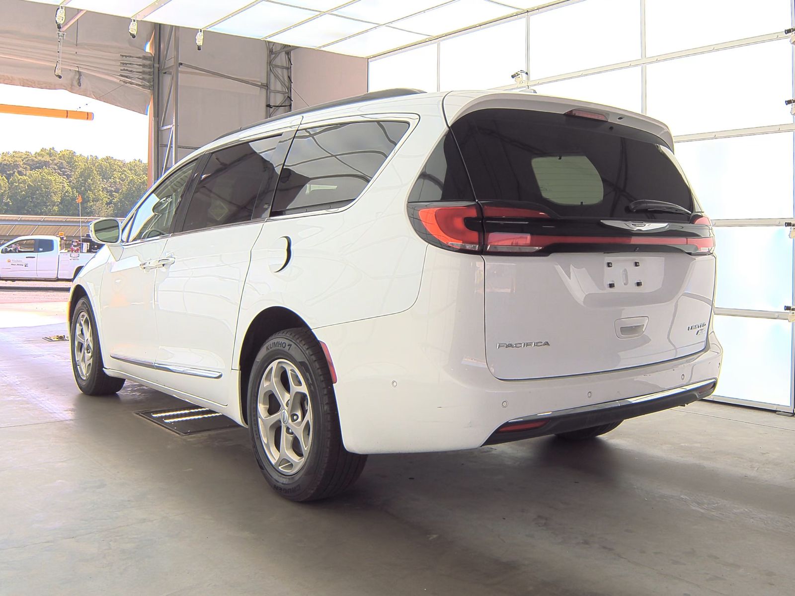 2022 Chrysler Pacifica Limited AWD