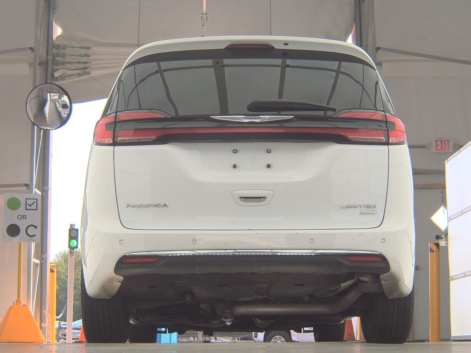 2022 Chrysler Pacifica Limited AWD