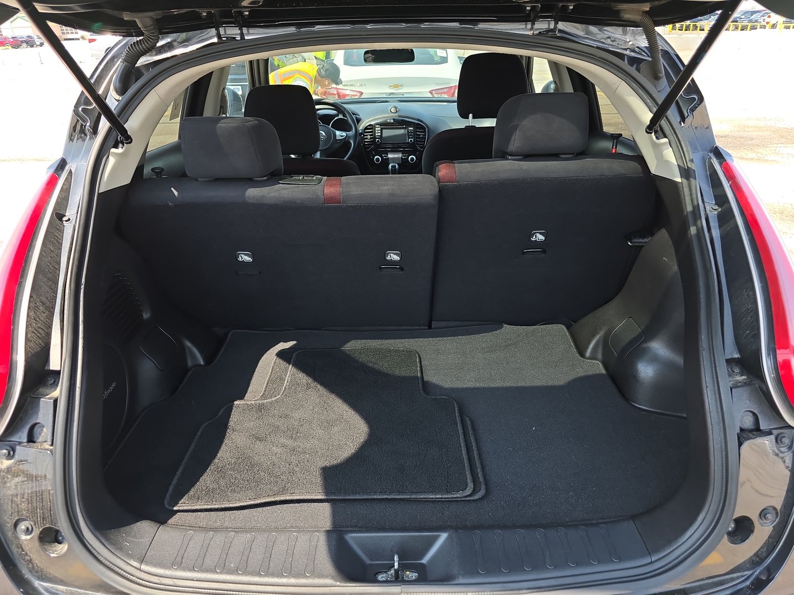 2016 Nissan JUKE SV FWD