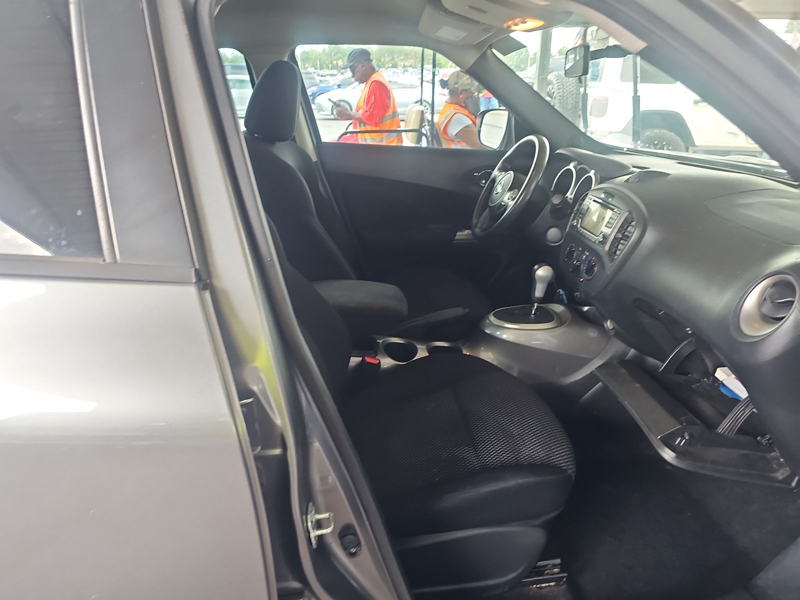 2017 Nissan JUKE S FWD