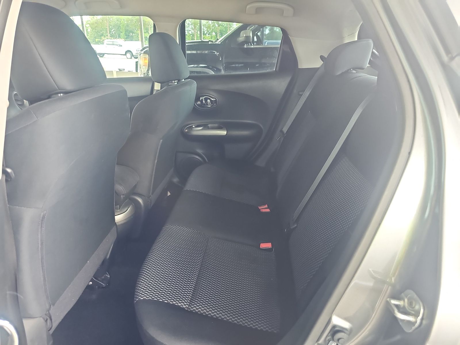 2017 Nissan JUKE S FWD