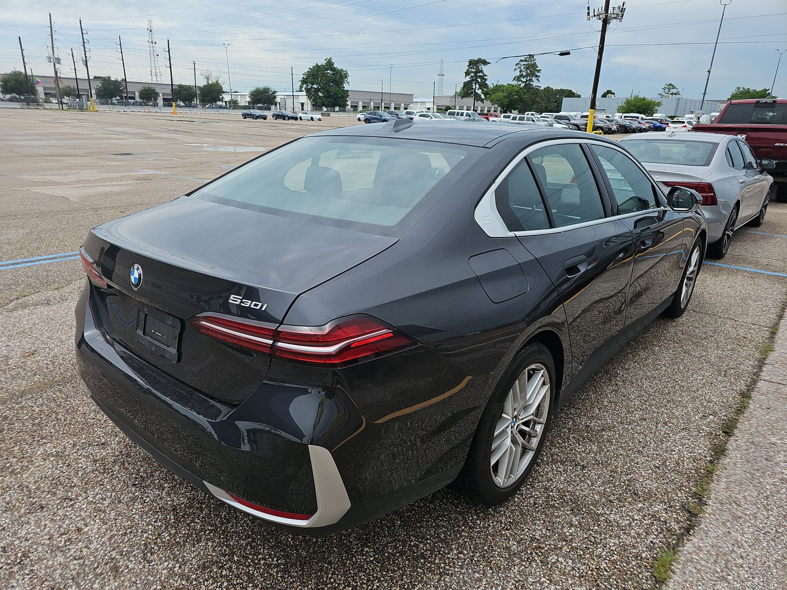 2025 BMW 5 Series 530i RWD