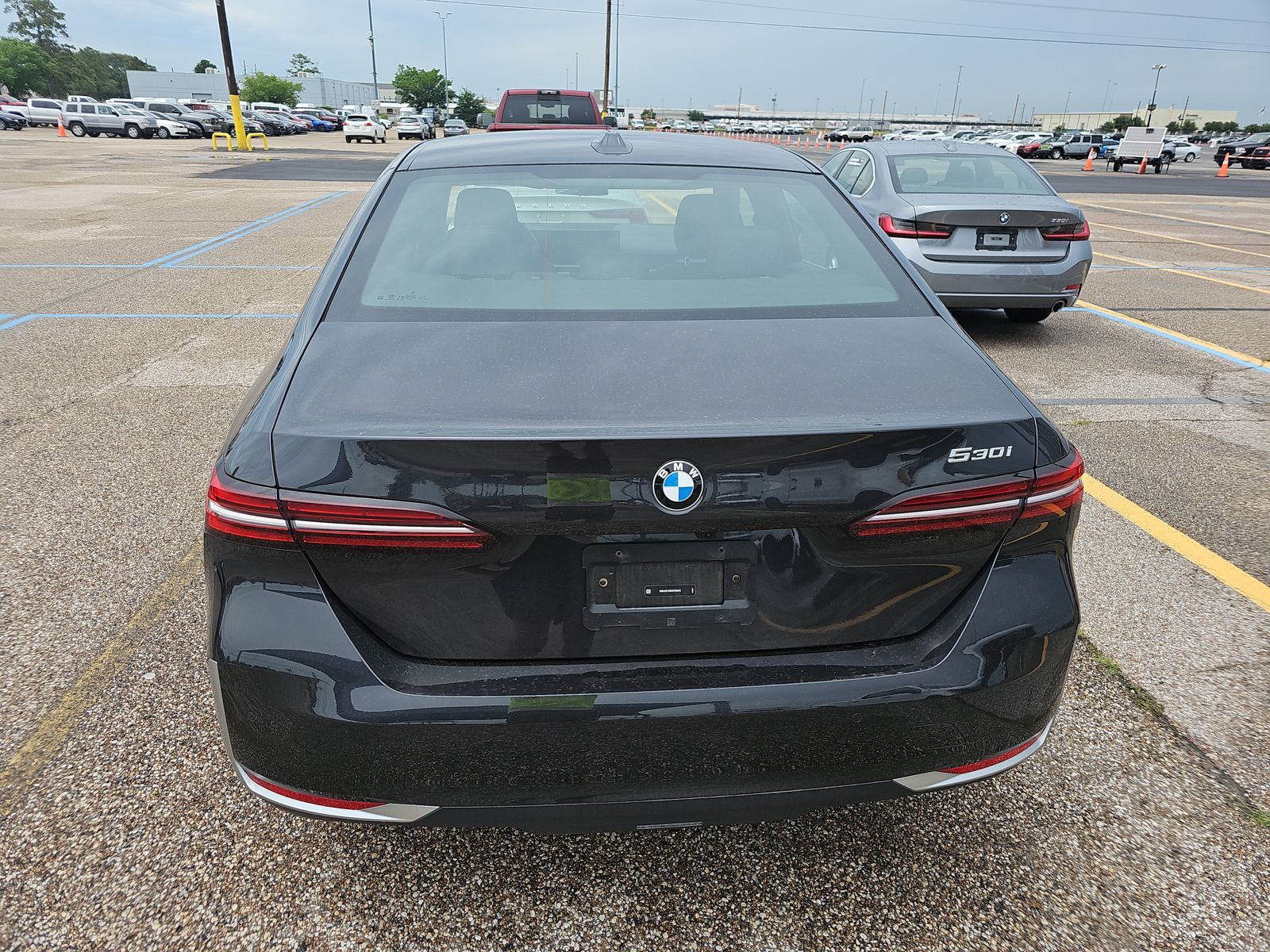 2025 BMW 5 Series 530i RWD