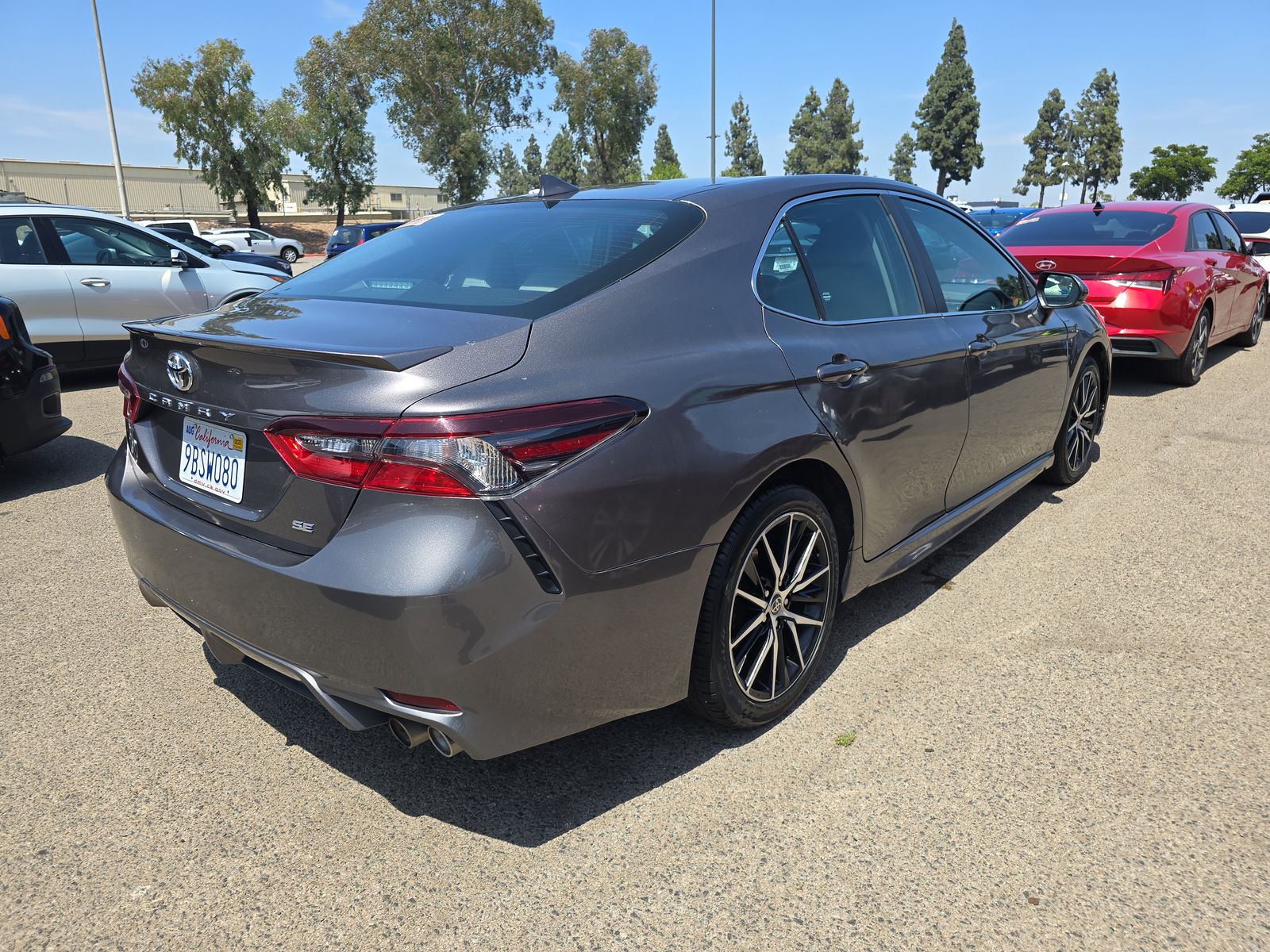 2022 Toyota Camry SE FWD