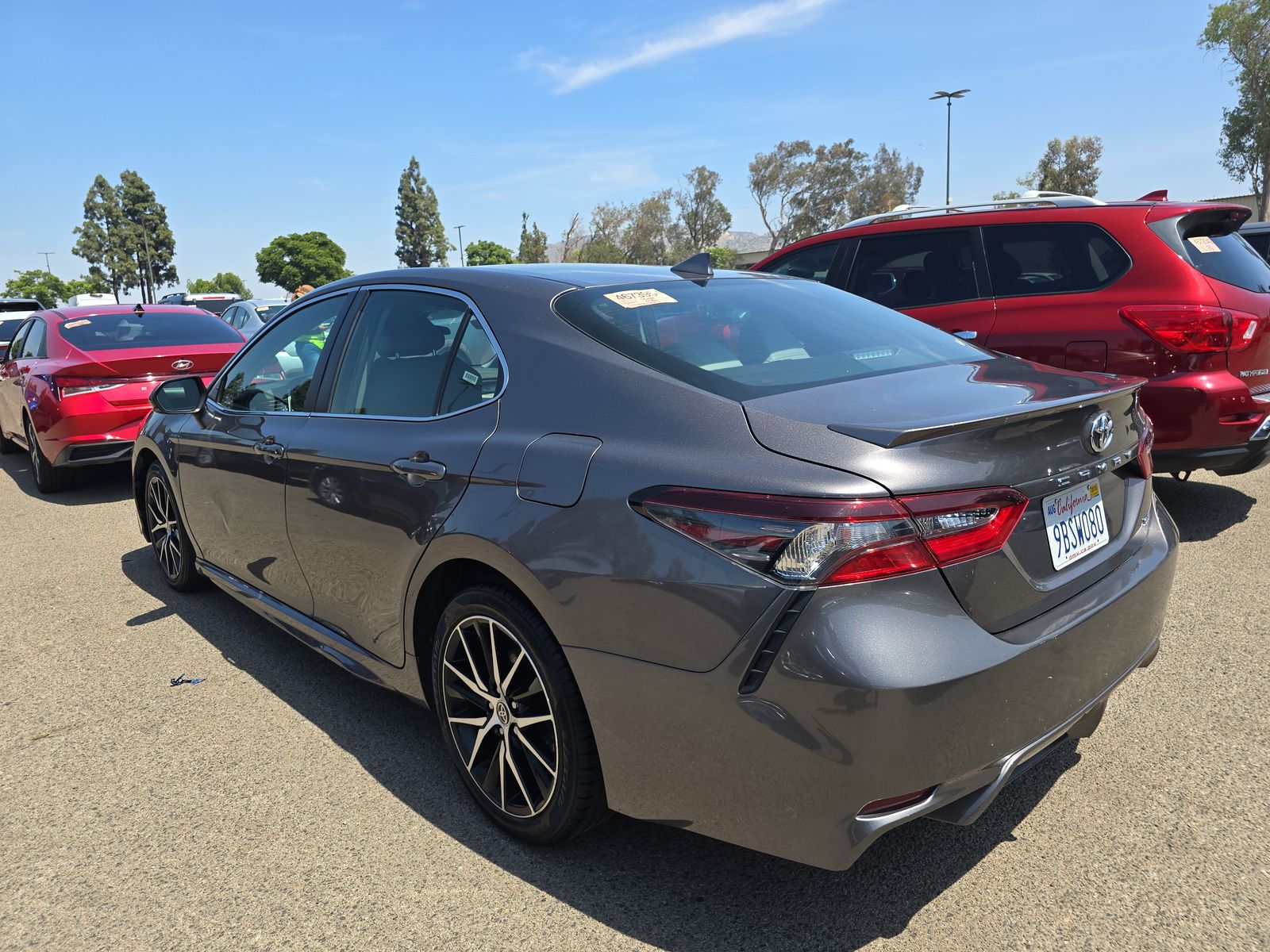 2022 Toyota Camry SE FWD