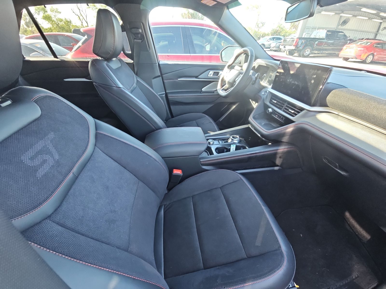 2025 Ford Explorer ST AWD