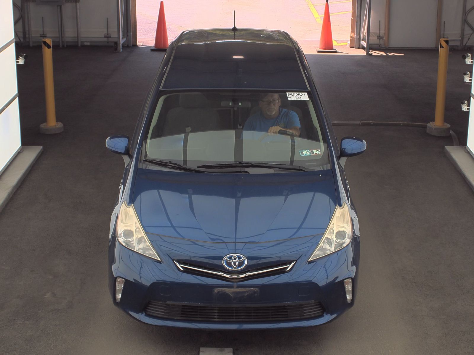 2013 Toyota Prius v Three FWD