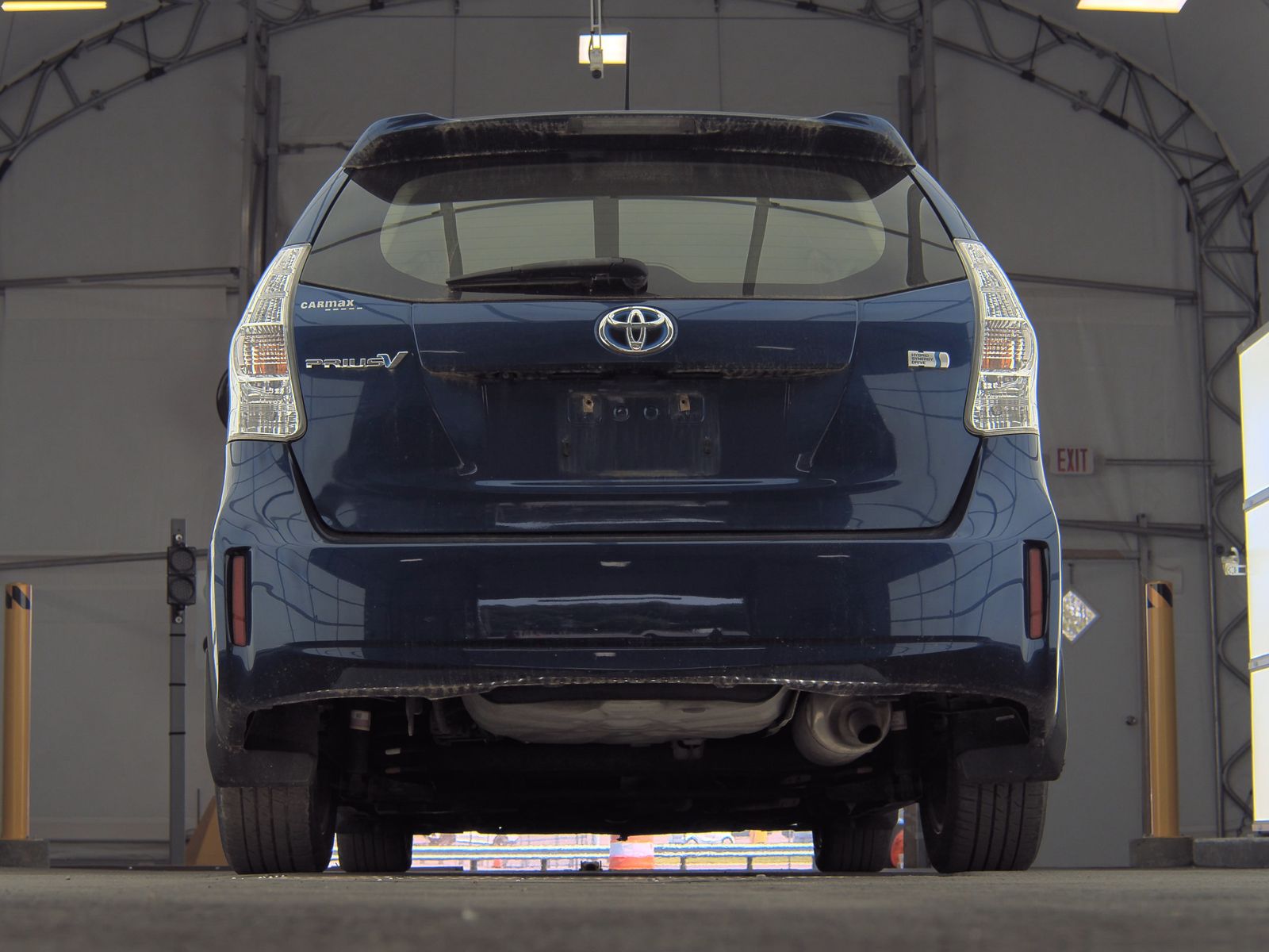 2013 Toyota Prius v Three FWD