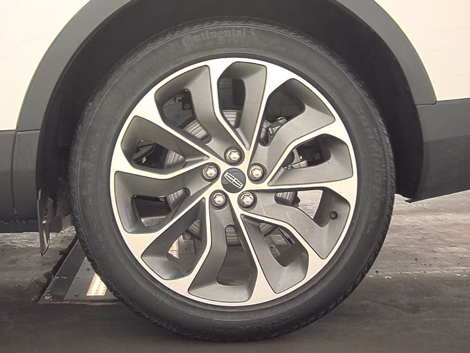 2023 Lincoln Nautilus Reserve FWD
