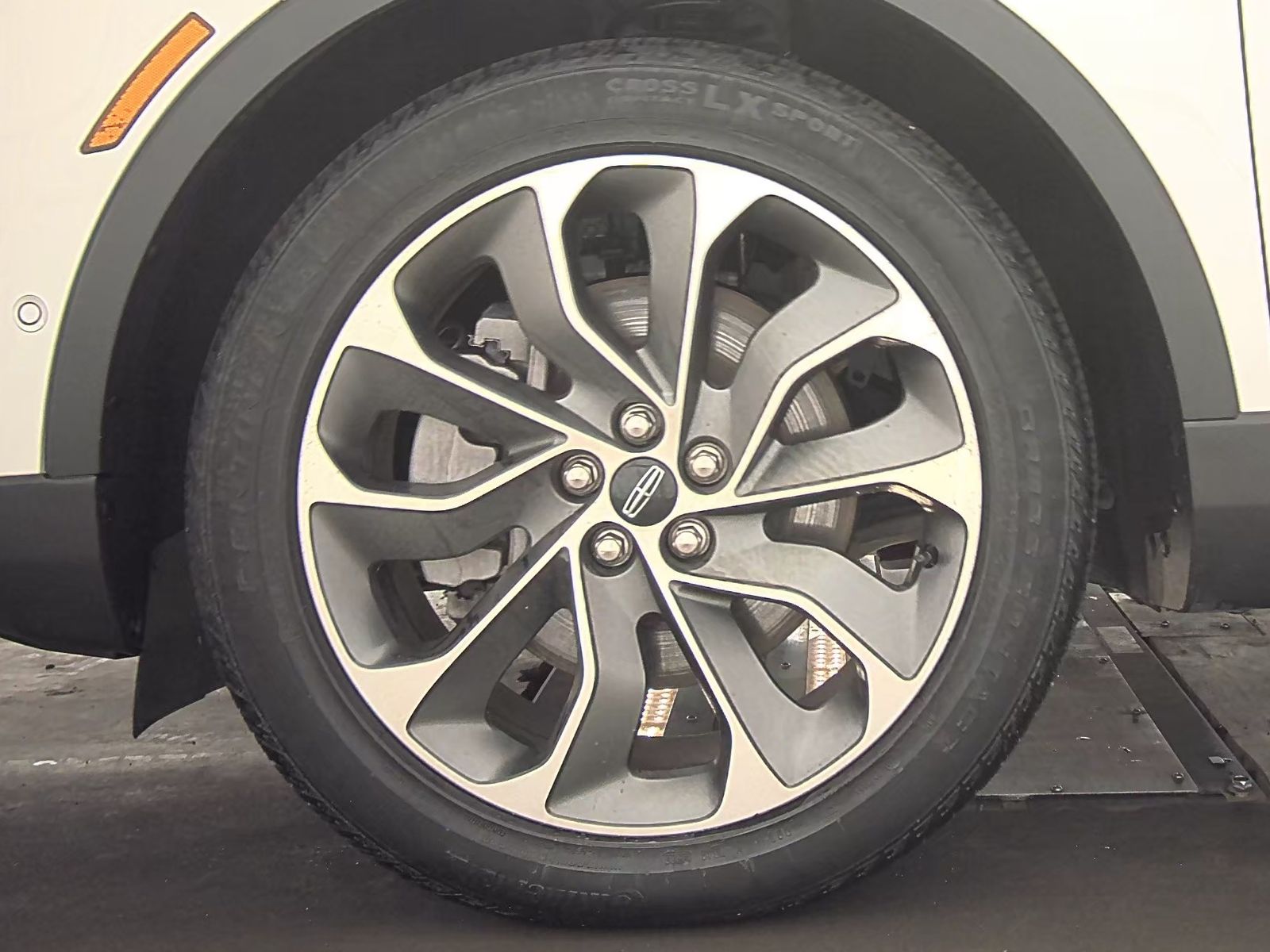 2023 Lincoln Nautilus Reserve FWD