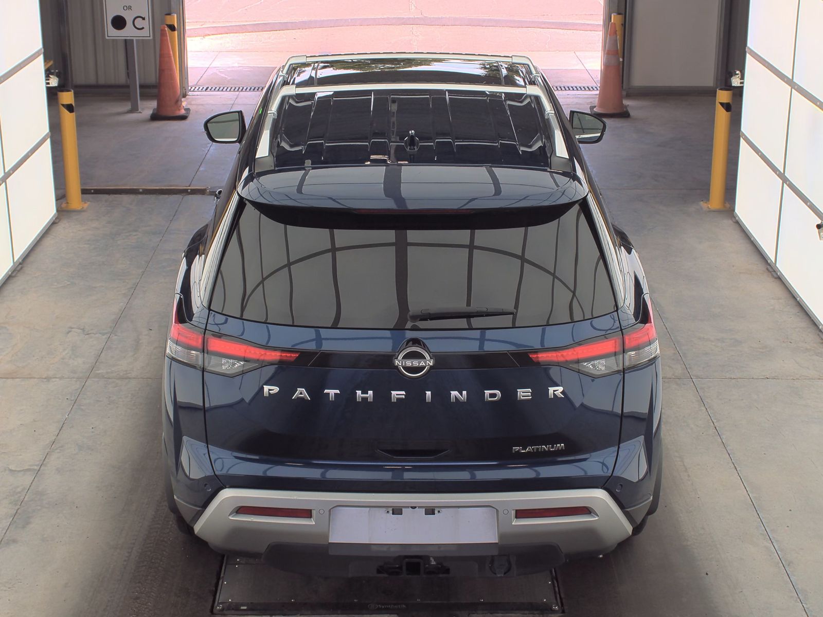 2024 Nissan Pathfinder Platinum FWD