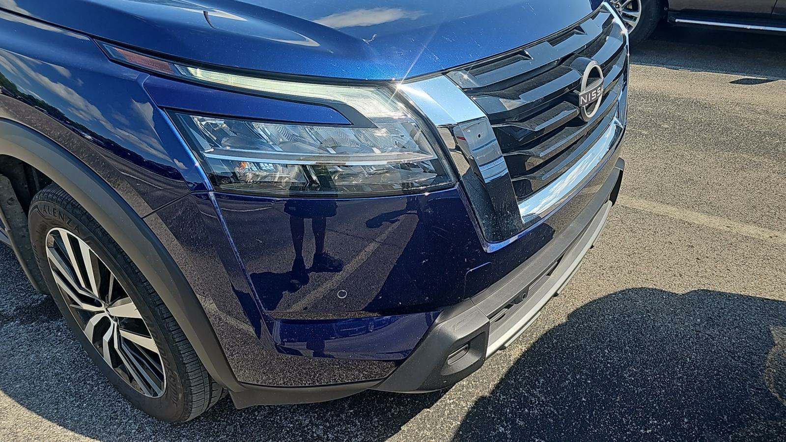 2024 Nissan Pathfinder Platinum FWD