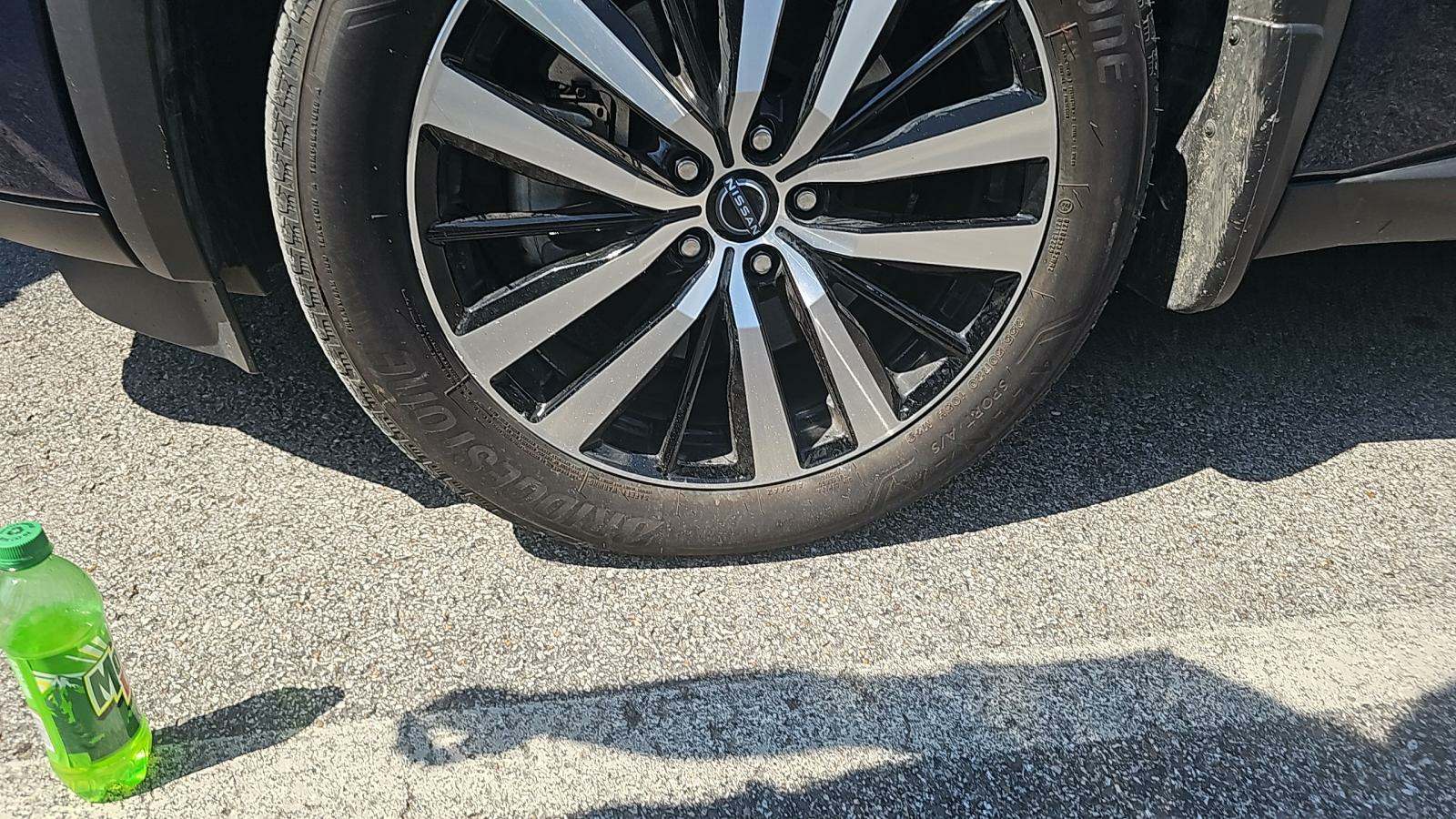 2024 Nissan Pathfinder Platinum FWD
