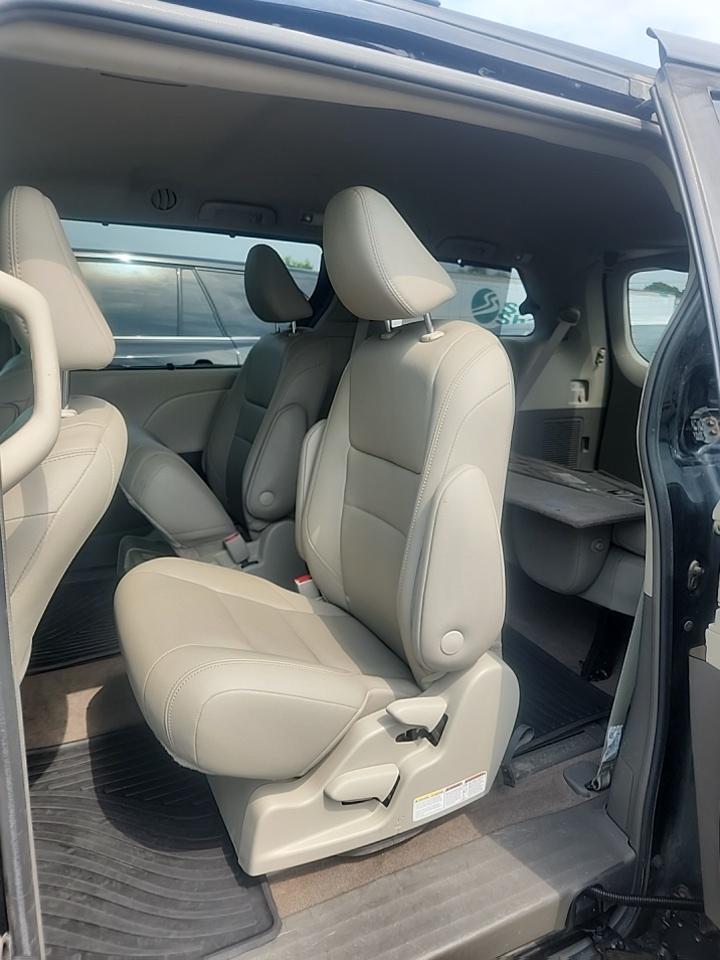 2018 Toyota Sienna XLE AWD