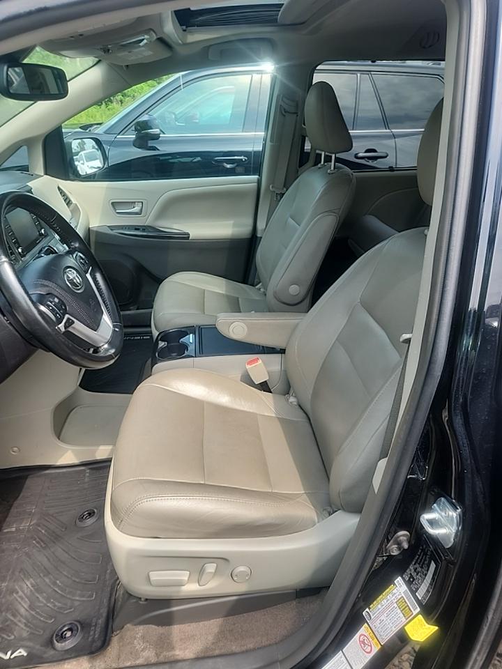 2018 Toyota Sienna XLE AWD