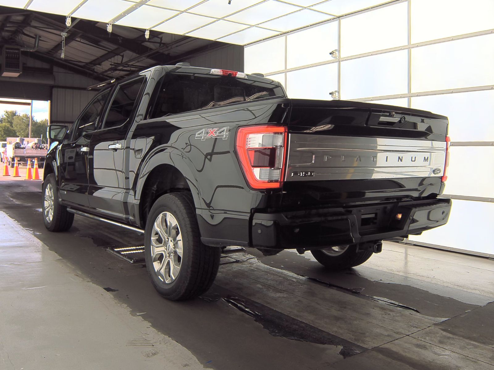 2022 Ford F-150 Hybrid Platinum AWD