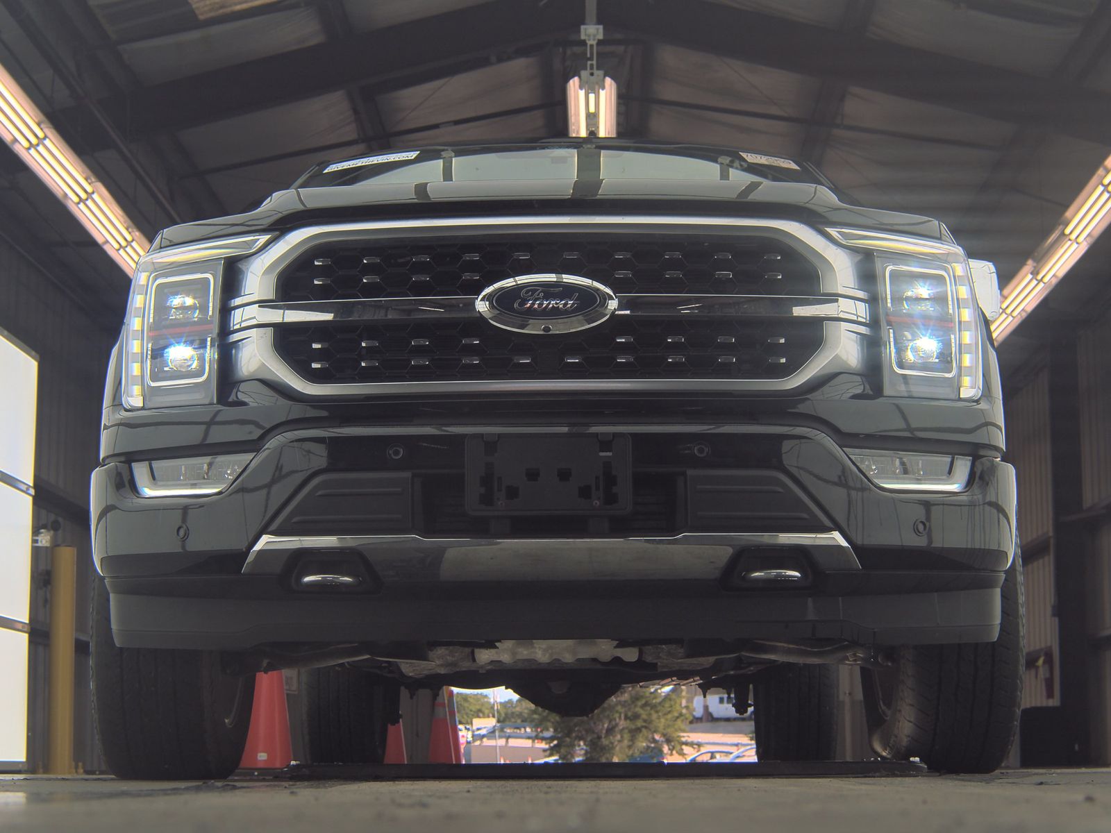 2022 Ford F-150 Hybrid Platinum AWD