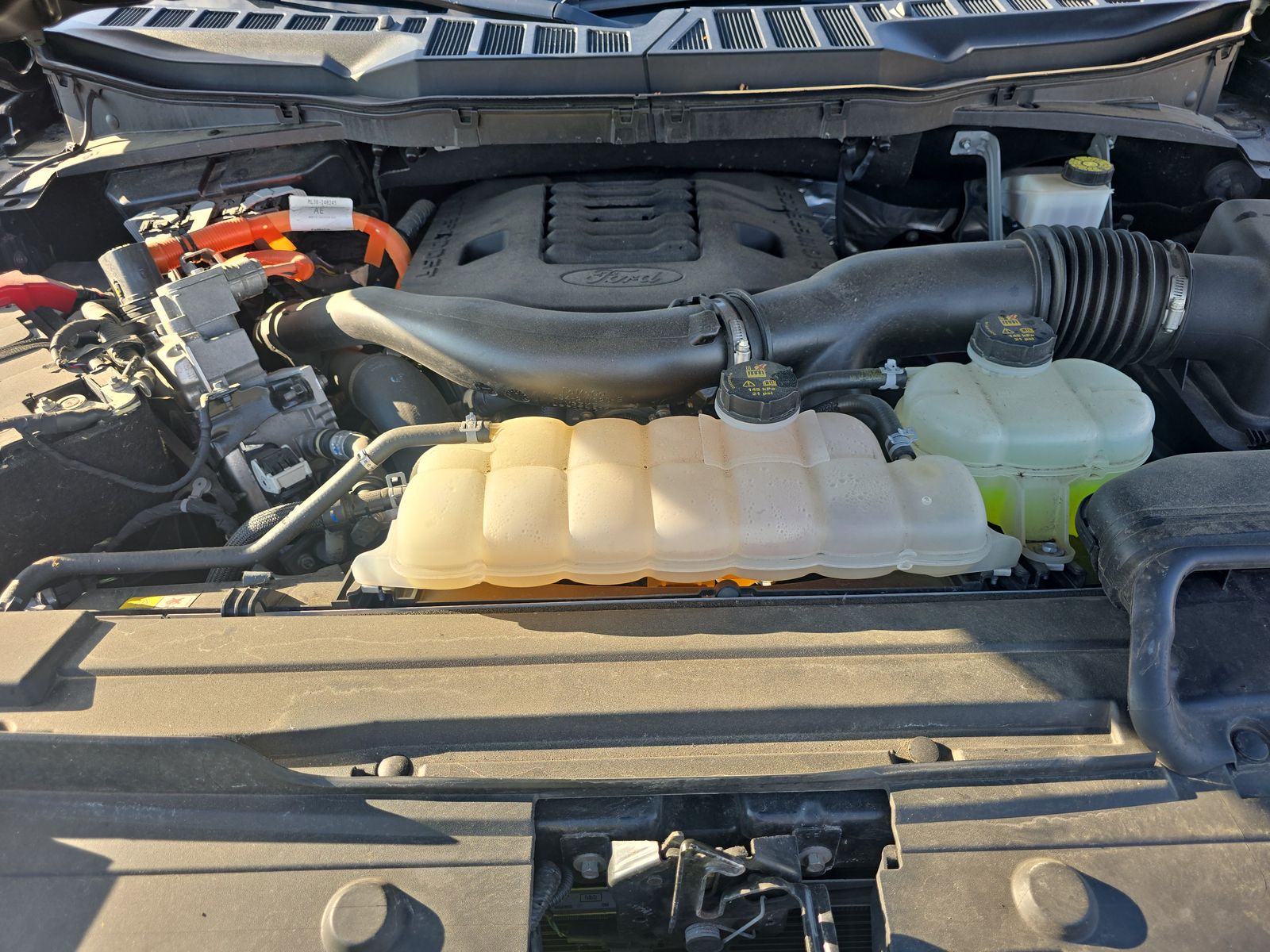 2022 Ford F-150 Hybrid Platinum AWD