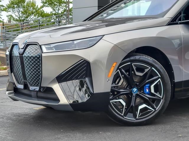 2024 BMW iX M60 AWD