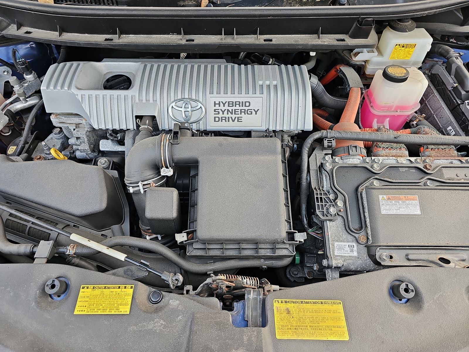 2013 Toyota Prius v Three FWD