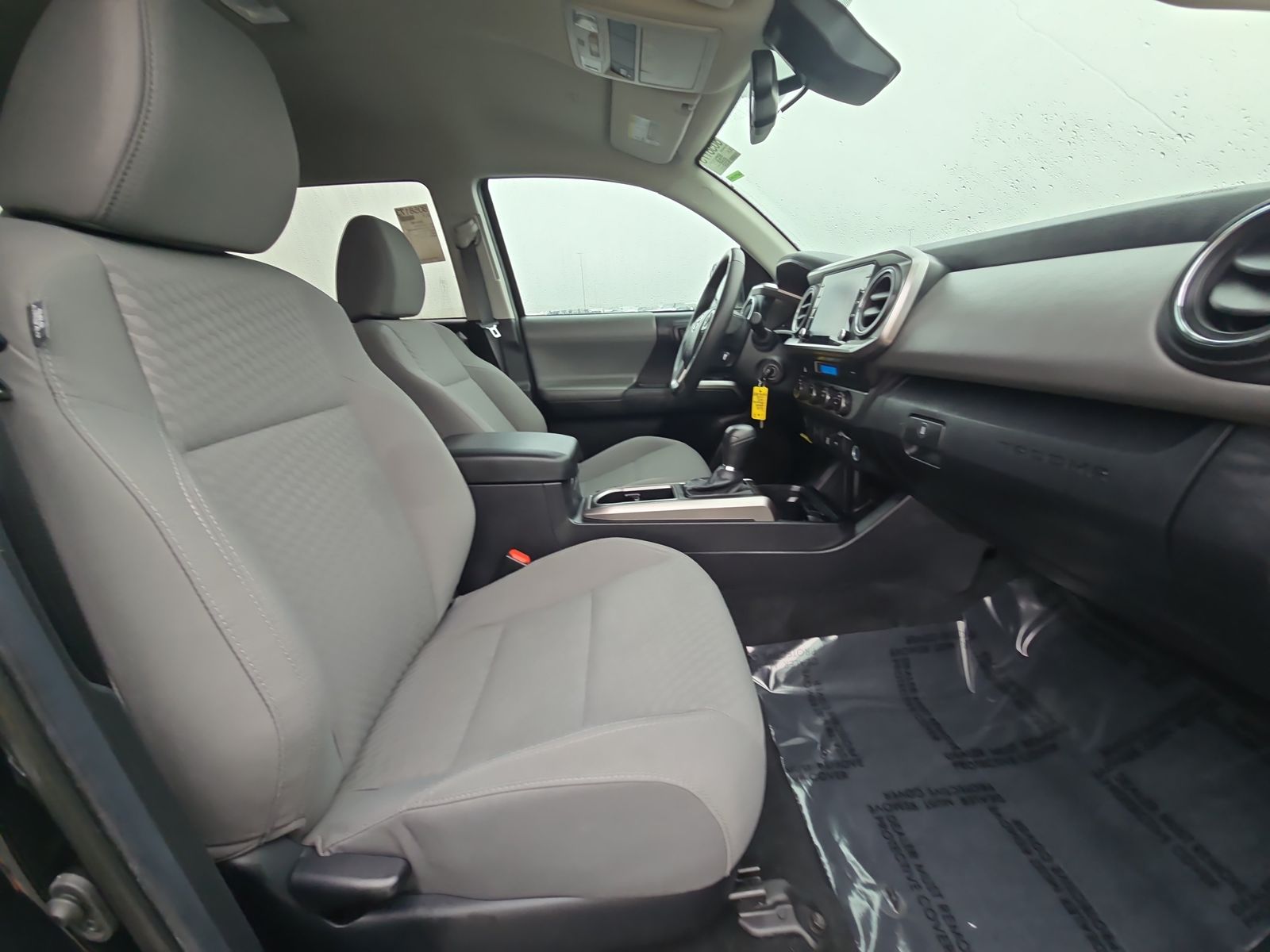 2022 Toyota Tacoma SR5 AWD