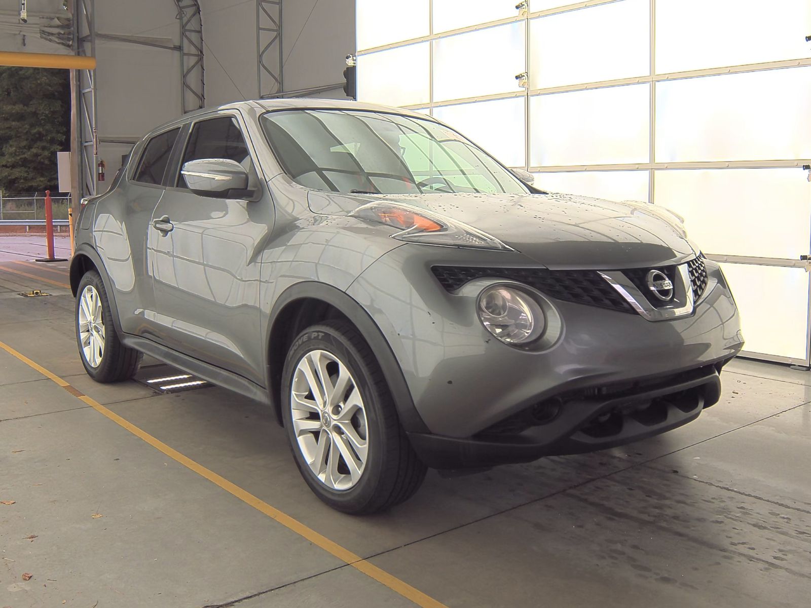 2017 Nissan JUKE S FWD