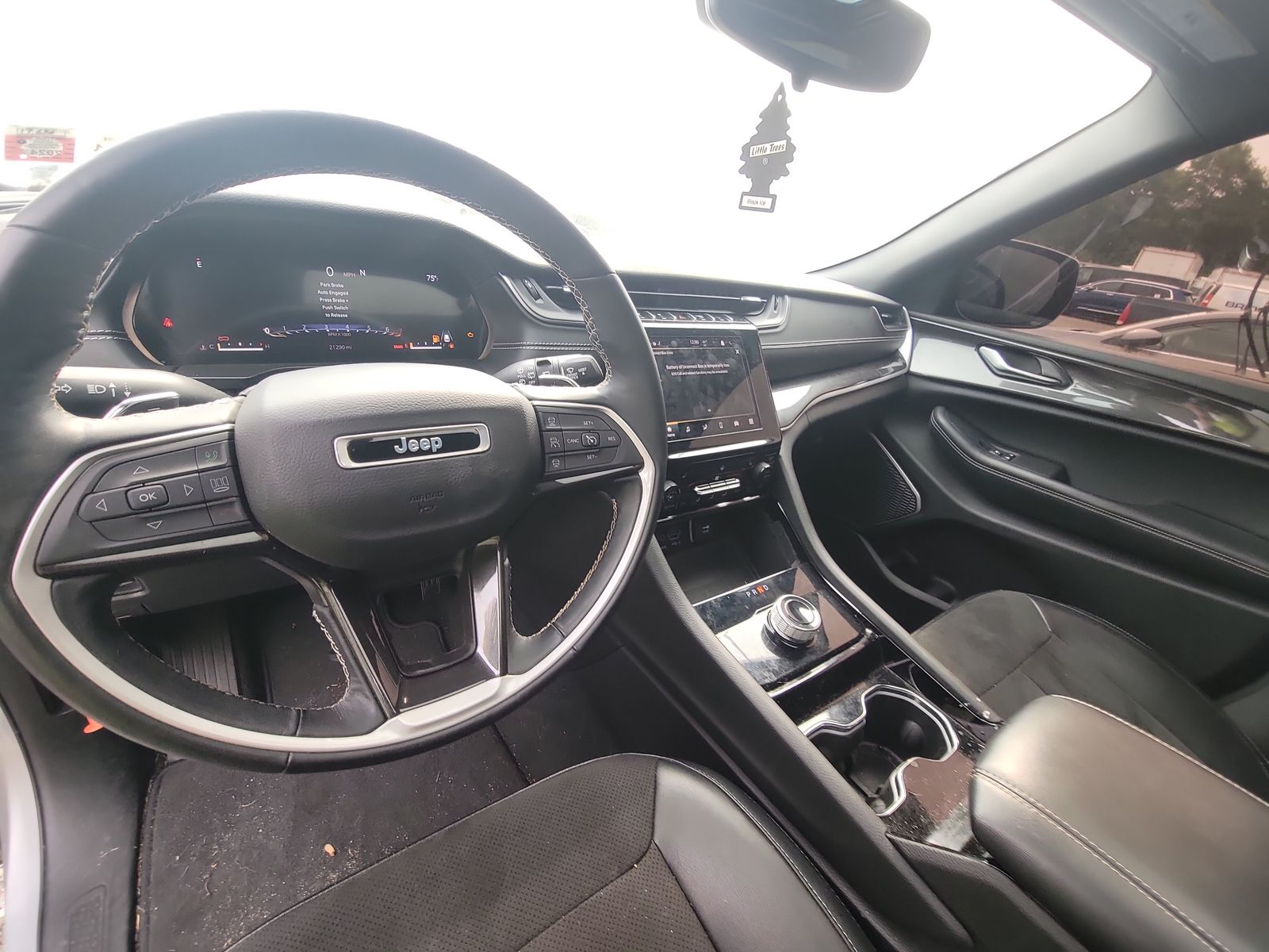 2022 Jeep Grand Cherokee Altitude AWD