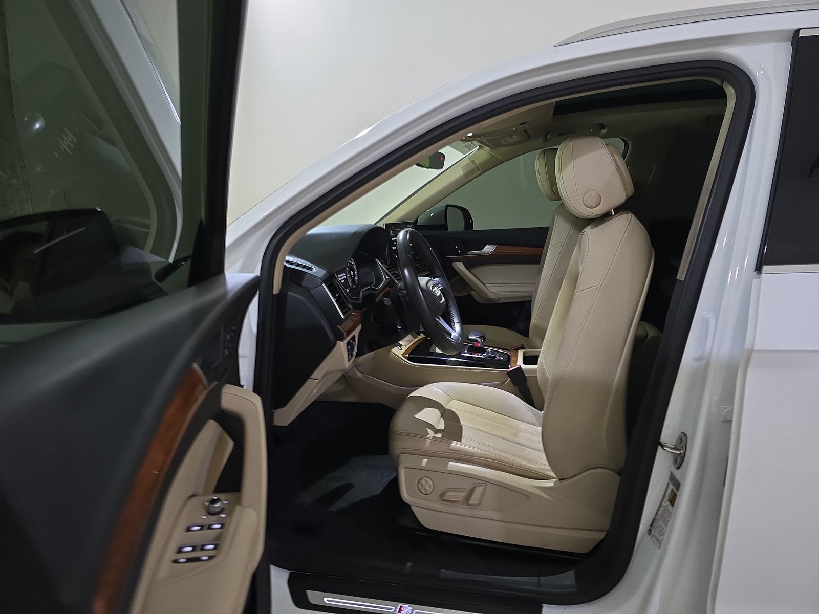 2022 Audi Q5 S line Premium Plus AWD