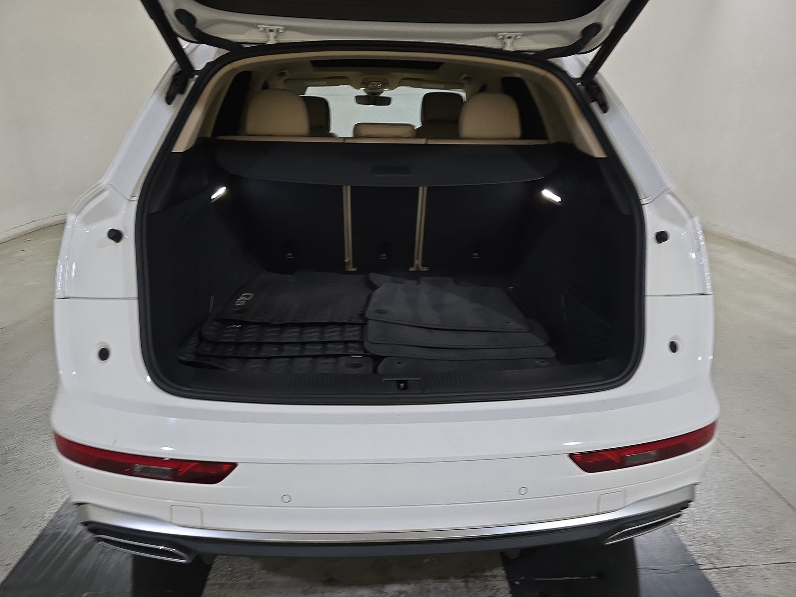 2022 Audi Q5 S line Premium Plus AWD