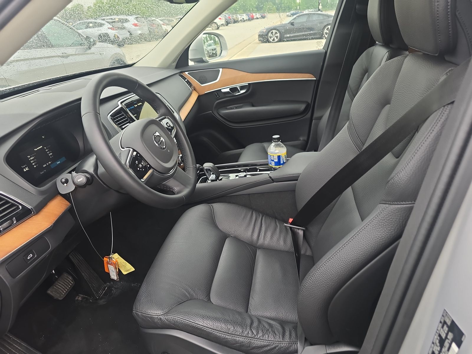 2024 Volvo XC90 B5 Plus AWD