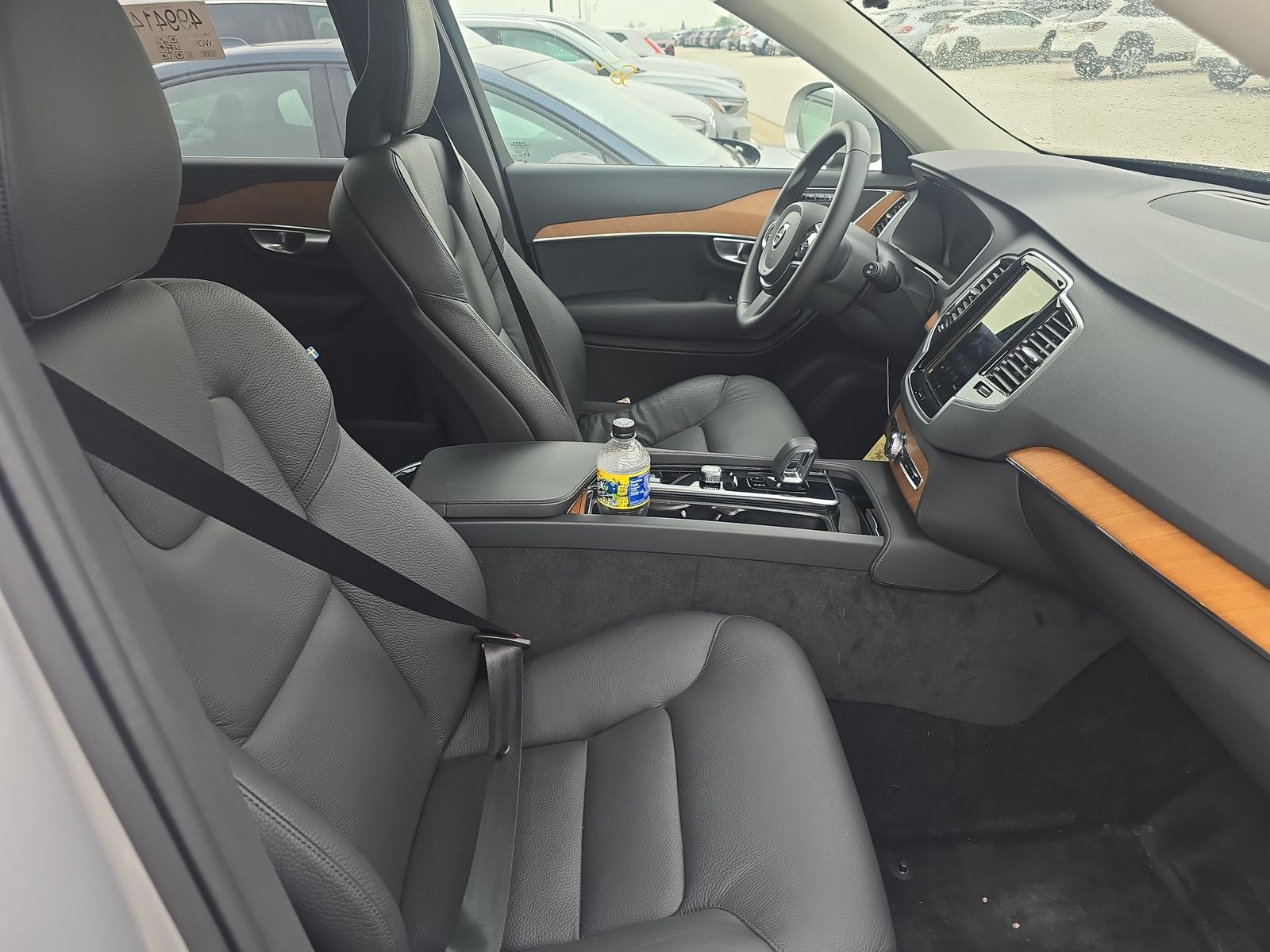 2024 Volvo XC90 B5 Plus AWD