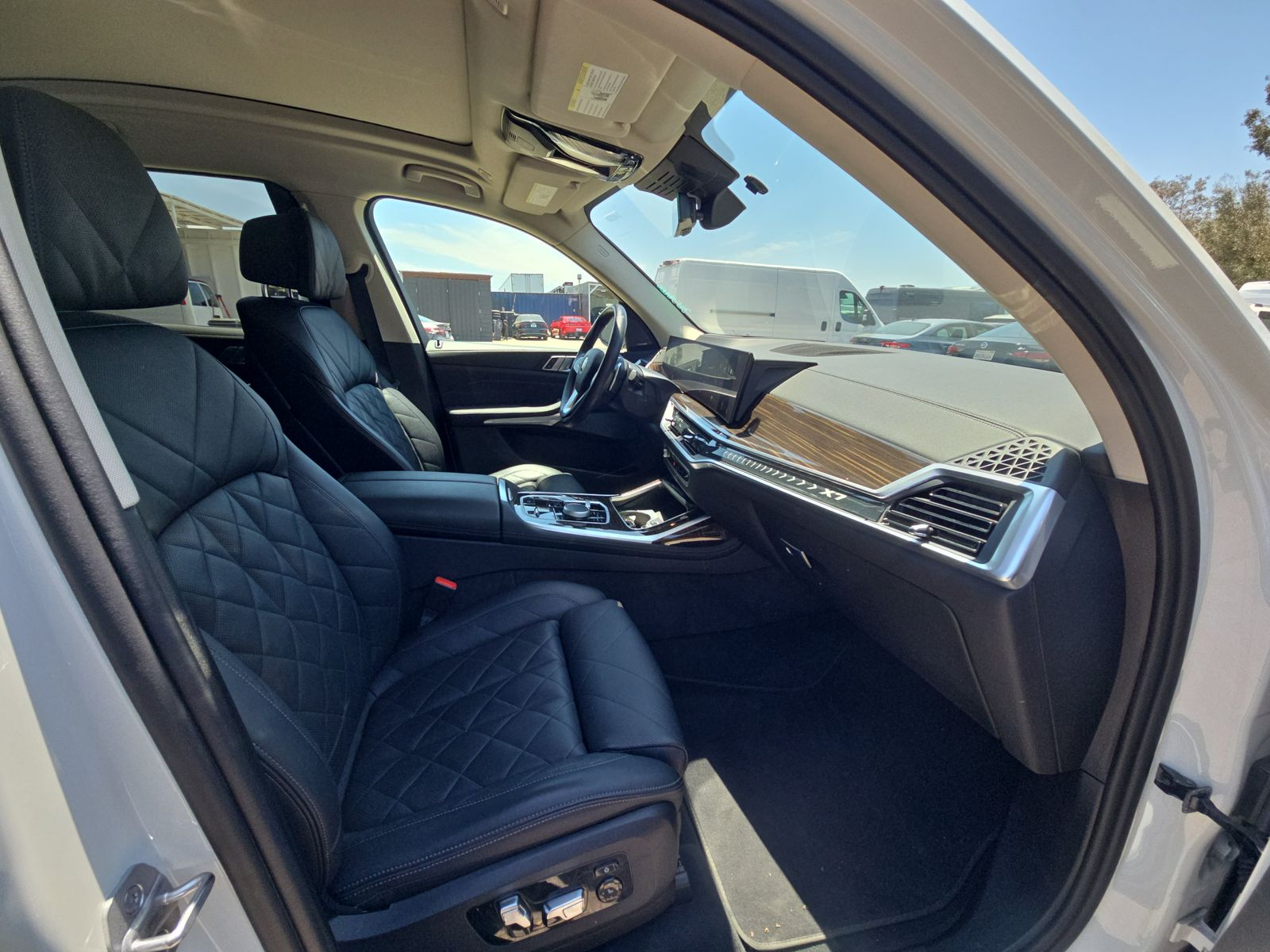 2024 BMW X7 xDrive40i AWD
