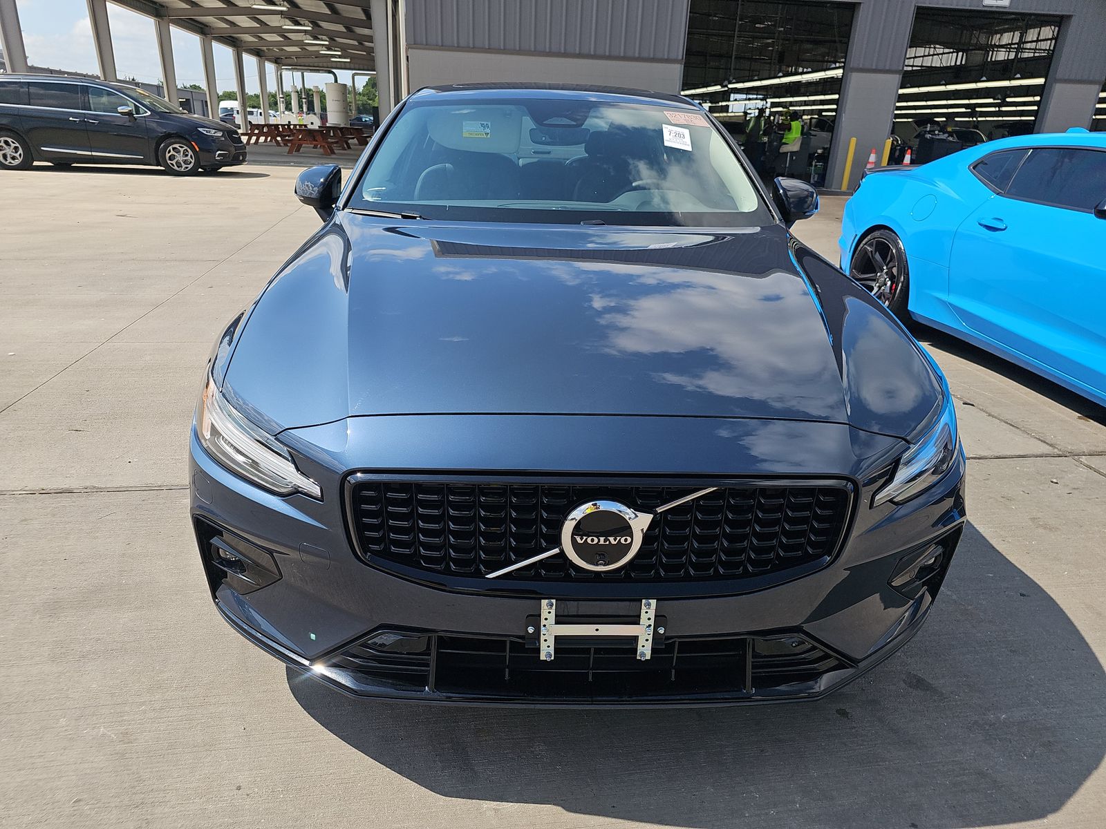 2025 Volvo S60 B5 Plus FWD