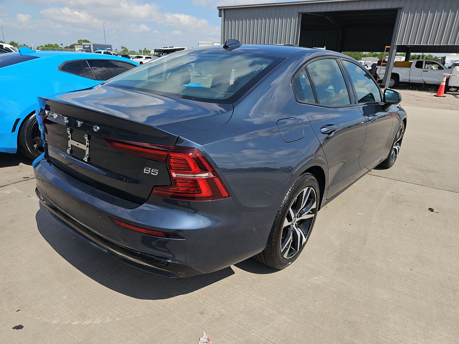 2025 Volvo S60 B5 Plus FWD
