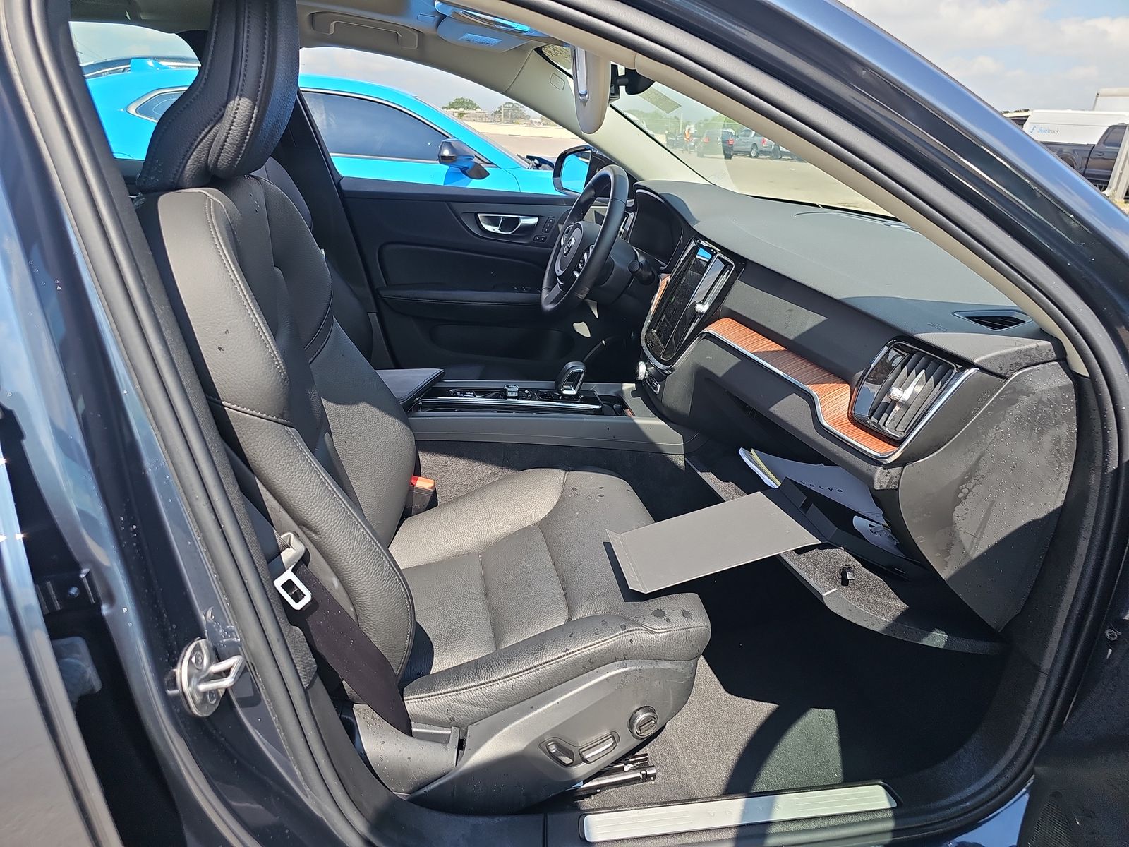 2025 Volvo S60 B5 Plus FWD