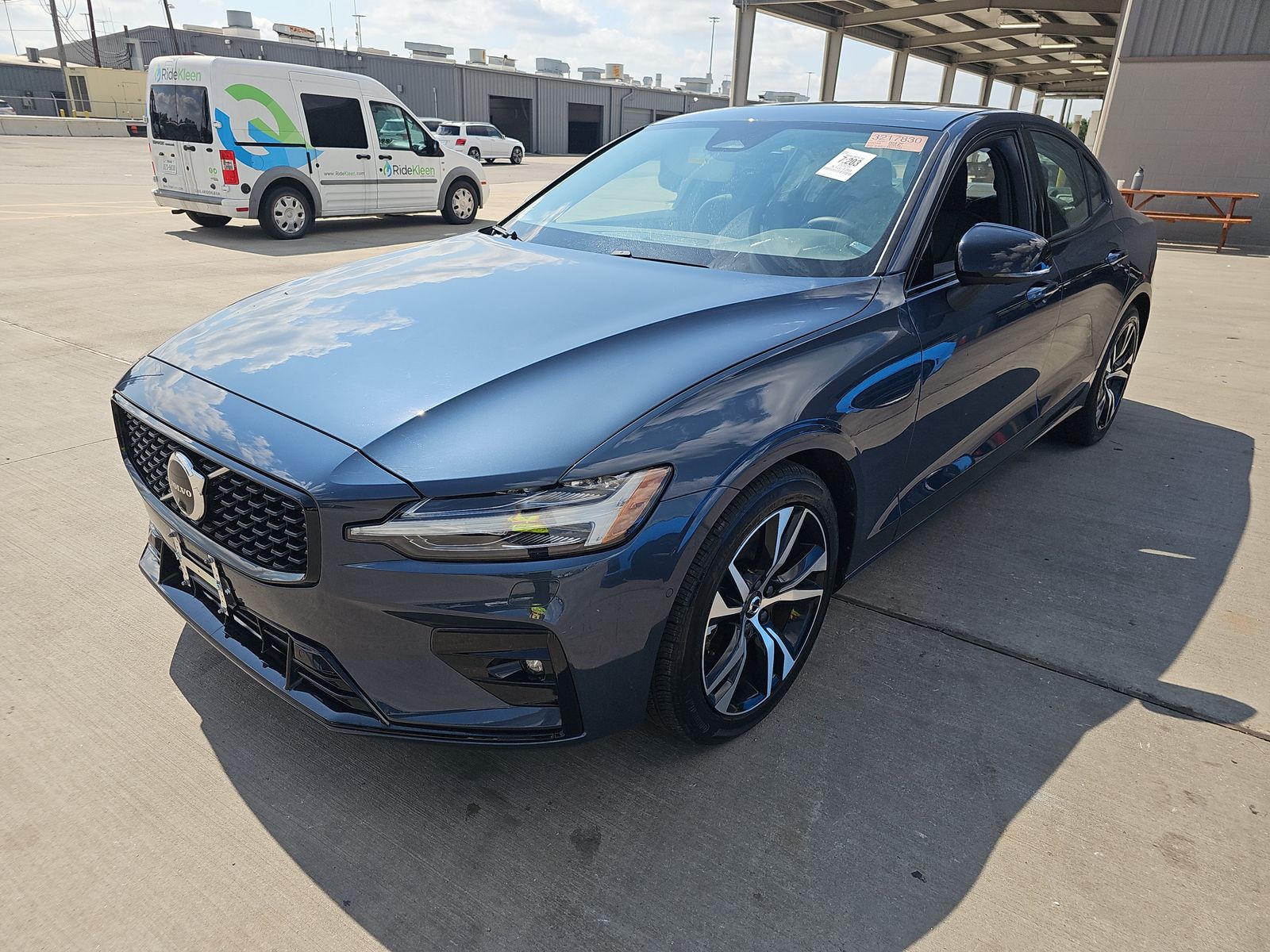 2025 Volvo S60 B5 Plus FWD