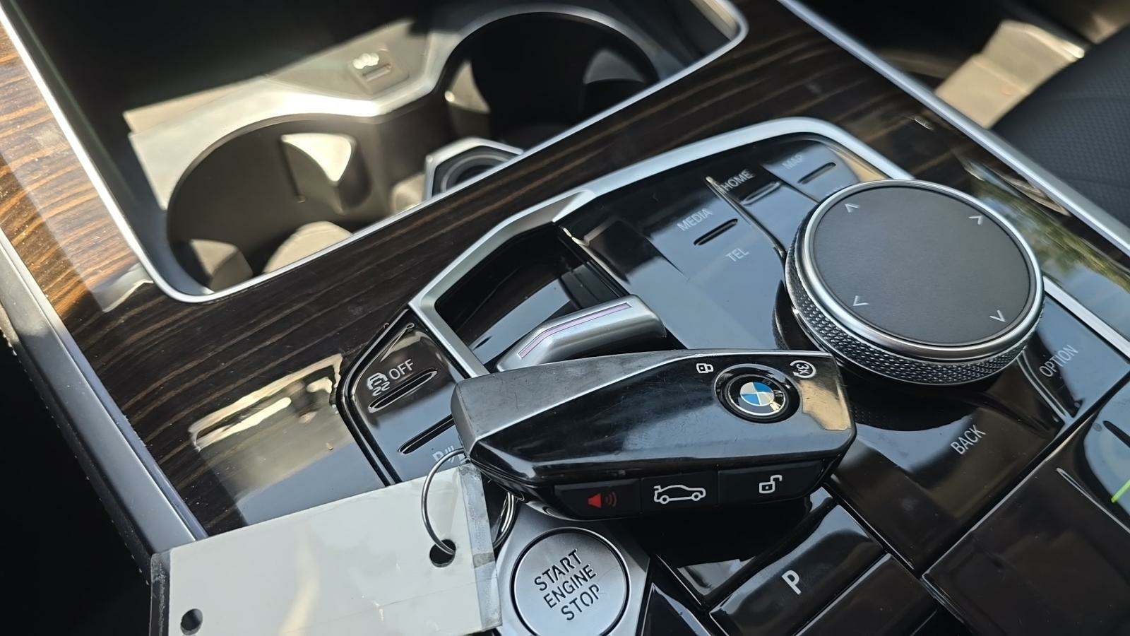 2024 BMW X7 xDrive40i AWD