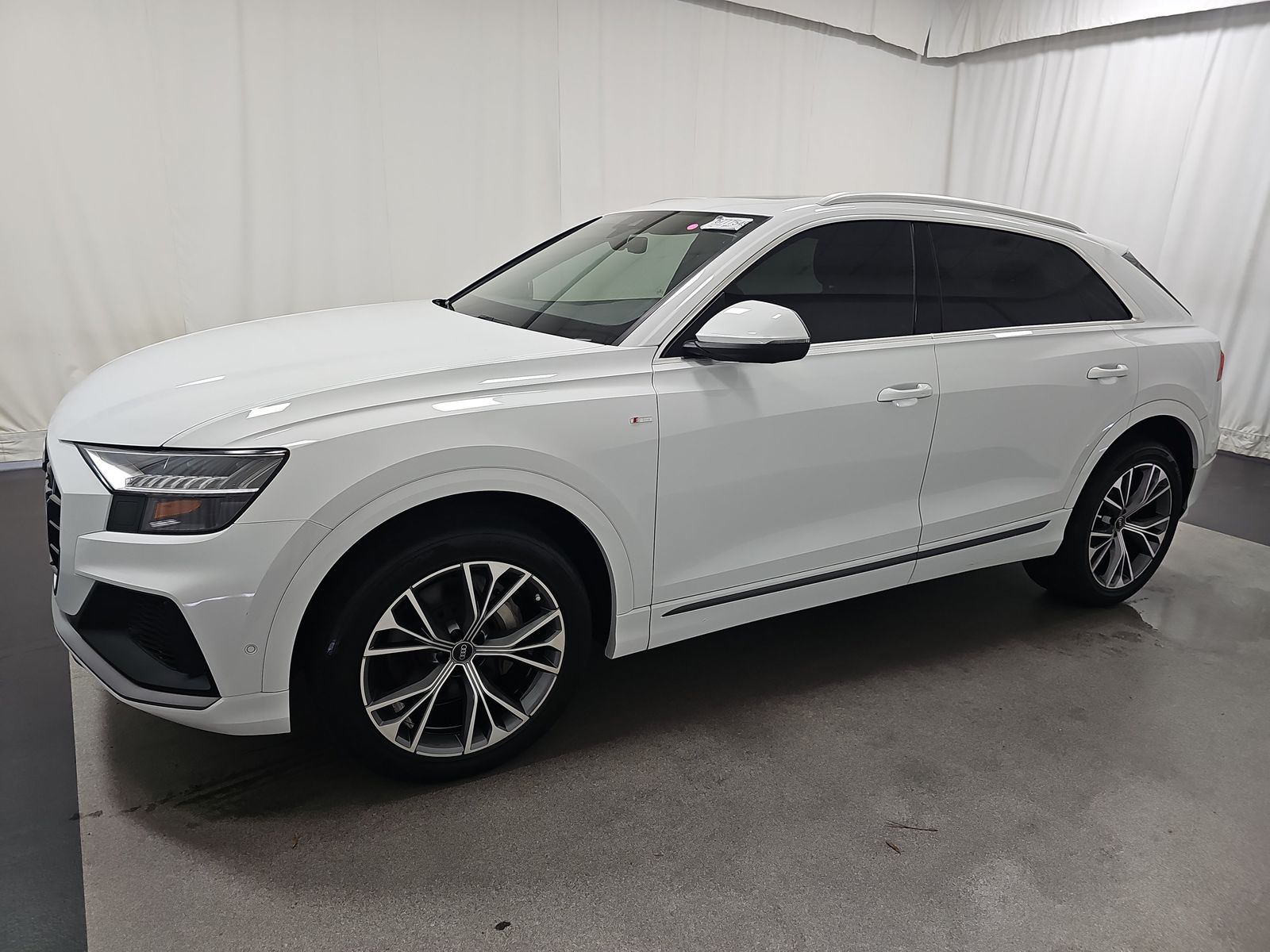 2021 Audi Q8 Premium Plus AWD