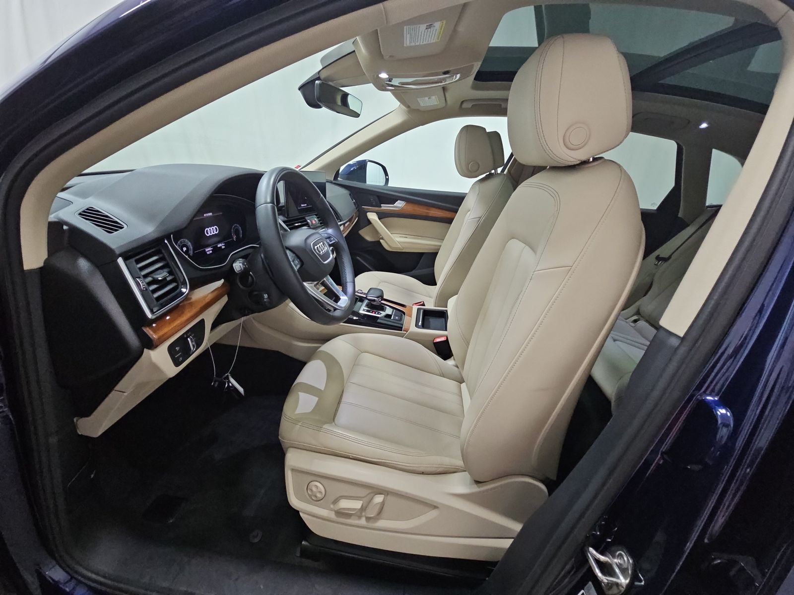 2022 Audi Q5 S line Premium Plus AWD