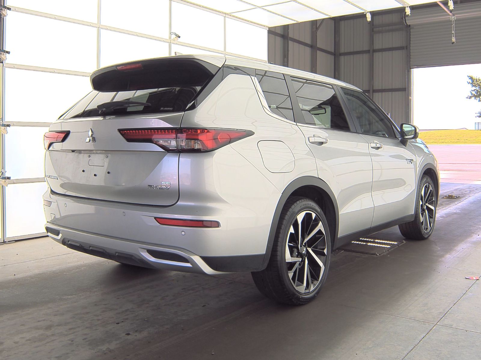 2023 Mitsubishi Outlander PHEV LE AWD