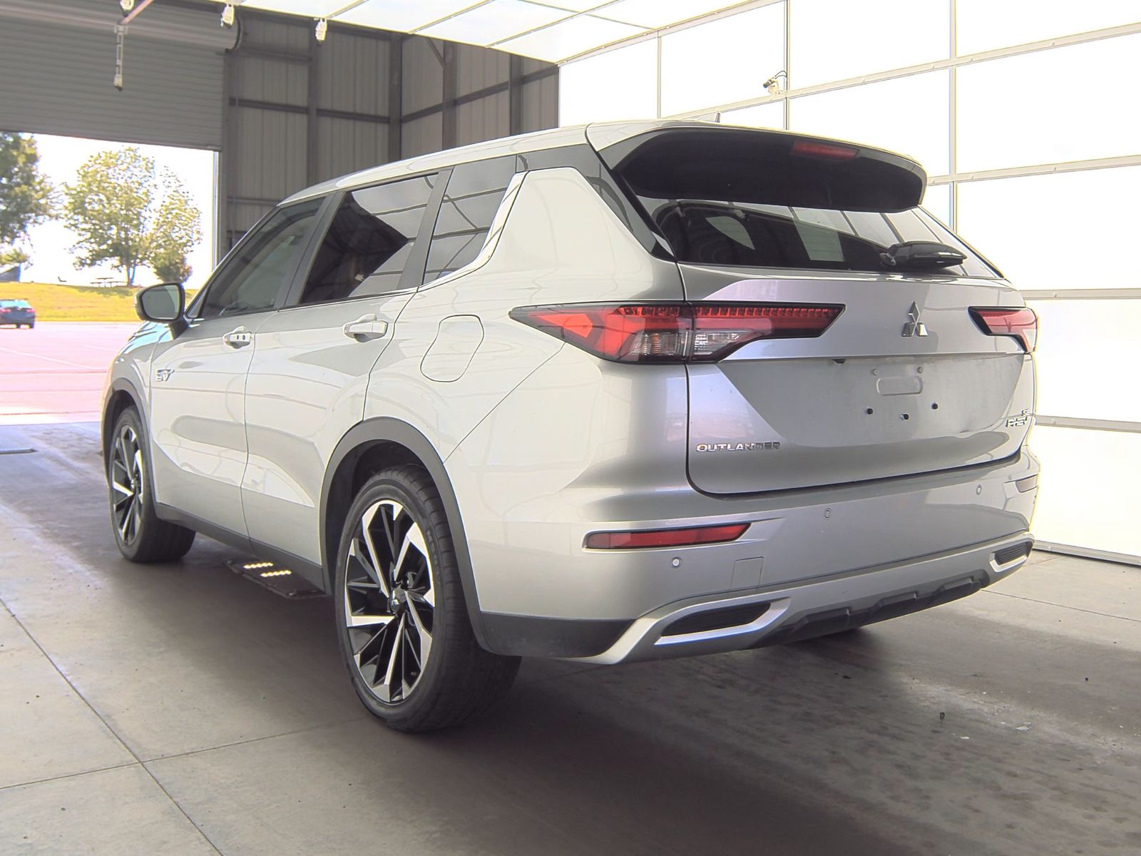 2023 Mitsubishi Outlander PHEV LE AWD