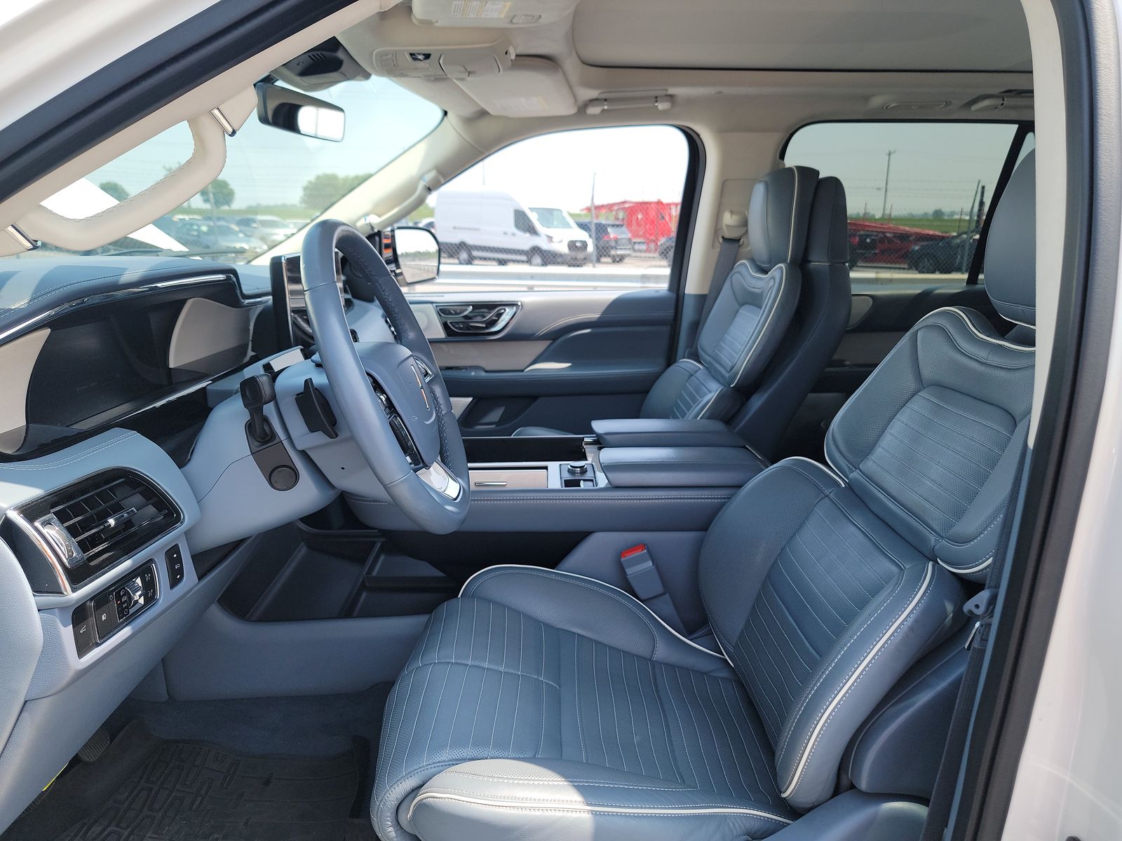 2022 Lincoln Navigator L Black Label AWD