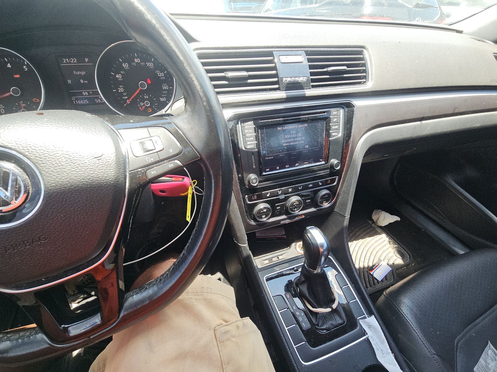 2018 Volkswagen Passat 2.0T R-Line FWD