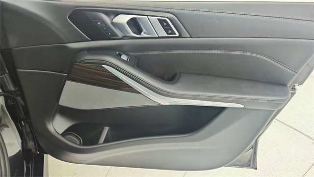 2024 BMW X7 xDrive40i AWD