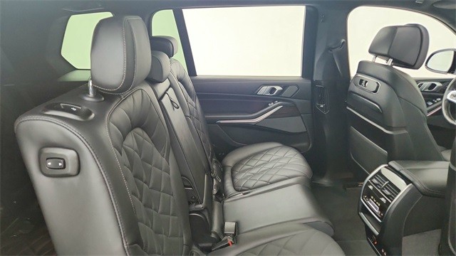 2024 BMW X7 xDrive40i AWD