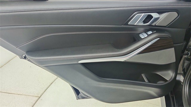 2024 BMW X7 xDrive40i AWD