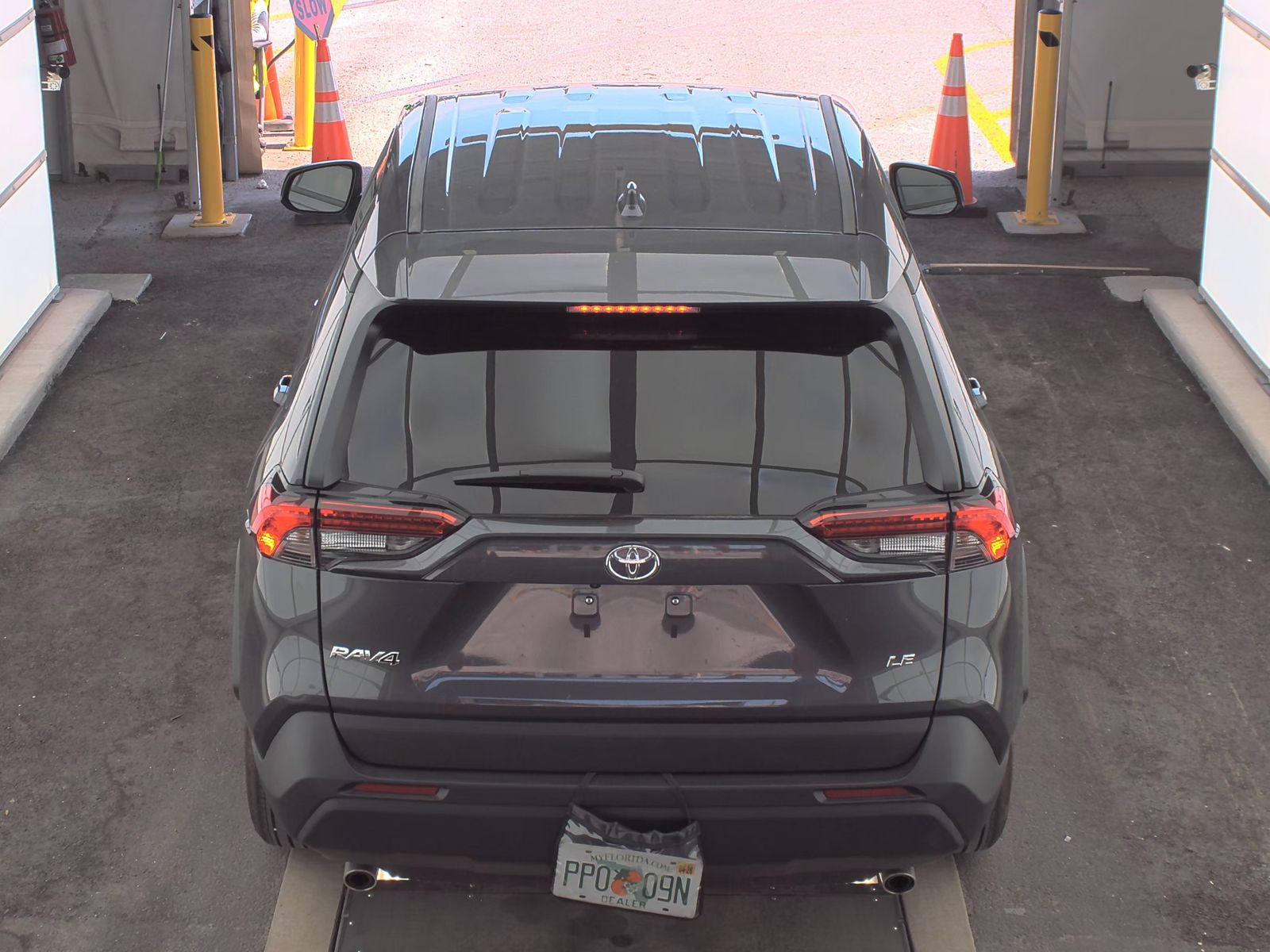 2025 Toyota RAV4 LE FWD